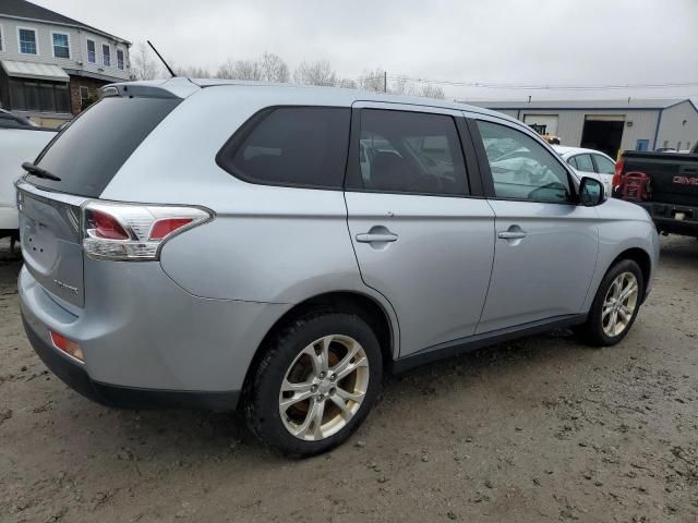 2014 Mitsubishi Outlander SE