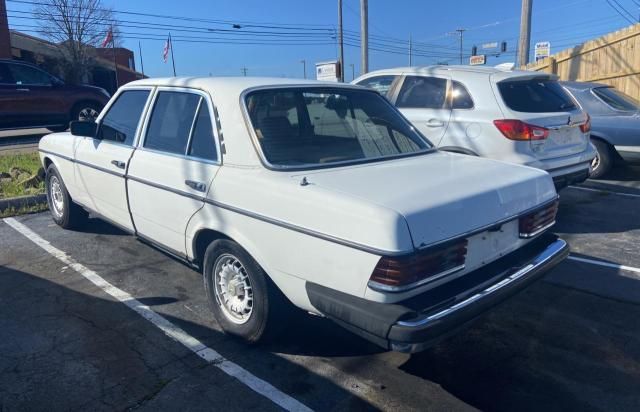 1980 Mercedes-Benz 300 D