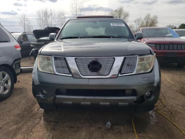 2005 Nissan Pathfinder LE