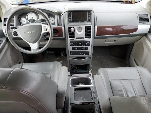 2010 Chrysler Town & Country Touring