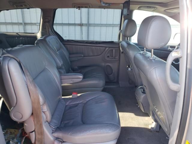 2004 Toyota Sienna XLE