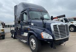 Compre camiones salvage a la venta ahora en subasta: 2017 Freightliner Cascadia 125