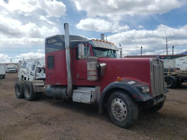 1995 Kenworth Construction W900