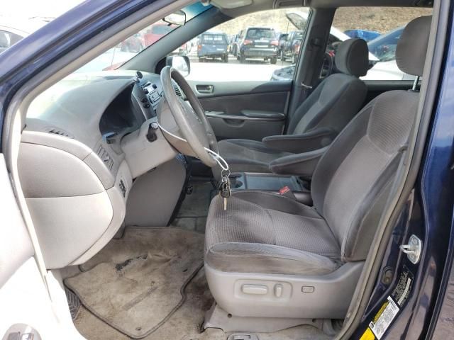 2006 Toyota Sienna CE