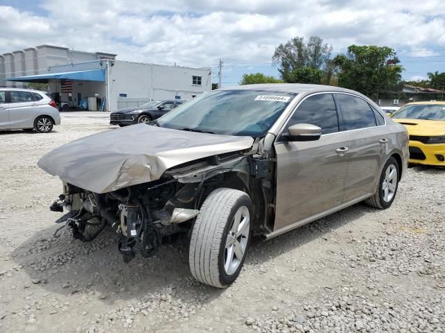 2015 Volkswagen Passat SE