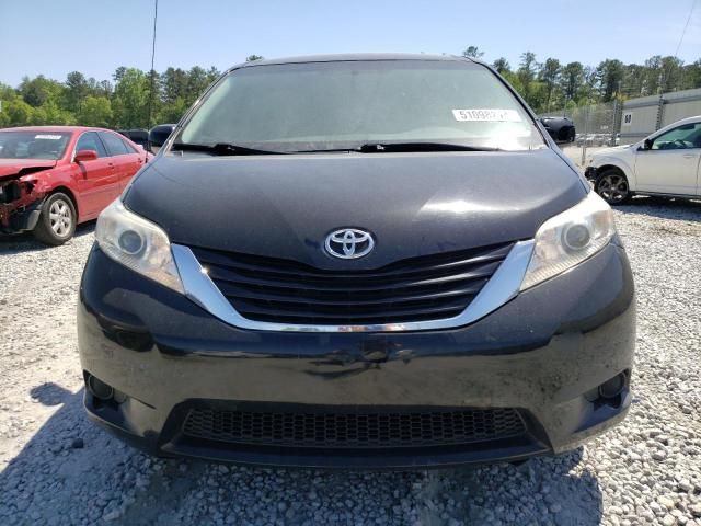 2013 Toyota Sienna LE