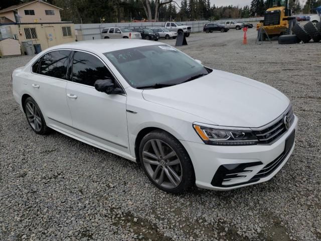 2017 Volkswagen Passat R-Line