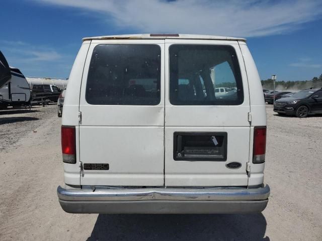 2002 Ford Econoline E350 Super Duty Wagon