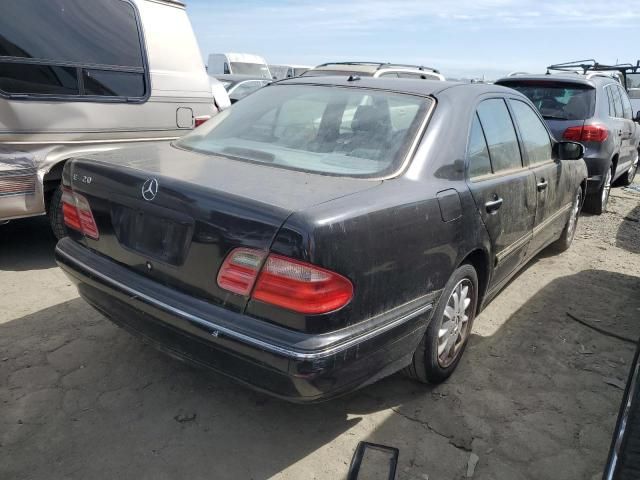 2000 Mercedes-Benz E 320