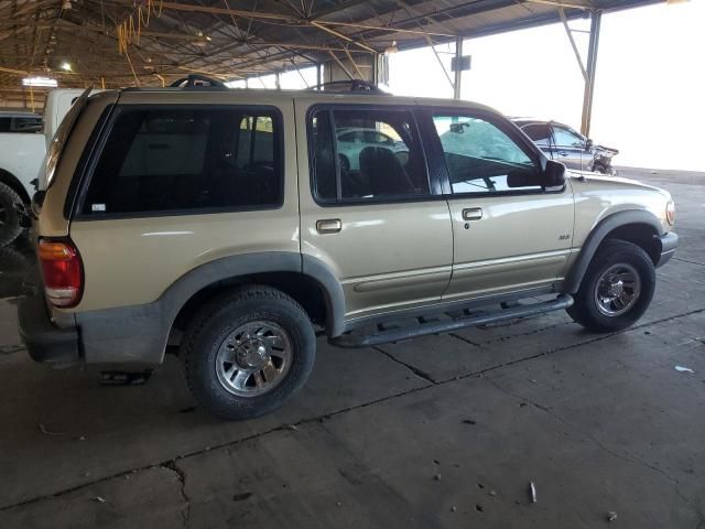 2000 Ford Explorer XLS