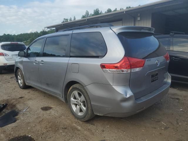 2011 Toyota Sienna LE