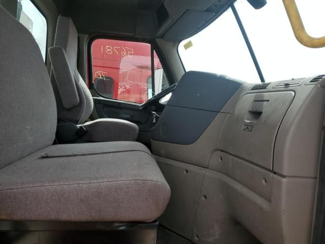 2019 Freightliner Cascadia 113