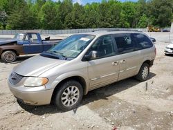 Chrysler Town & Country lxi Vehiculos salvage en venta: 2002 Chrysler Town & Country LXI