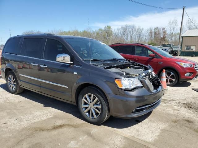 2014 Chrysler Town & Country Touring L