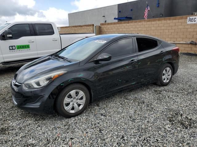 2016 Hyundai Elantra SE