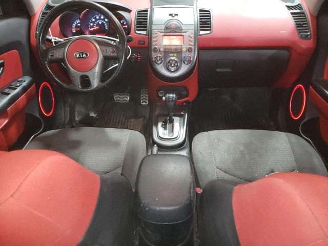 2010 KIA Soul +