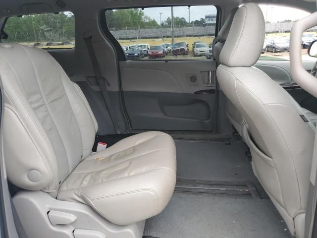 2011 Toyota Sienna XLE