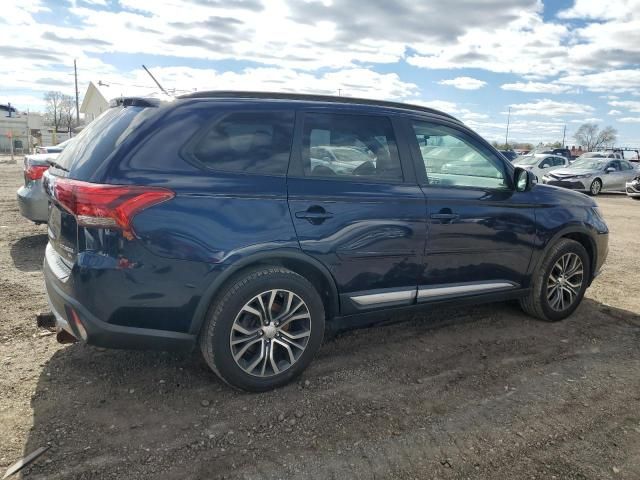 2016 Mitsubishi Outlander SE