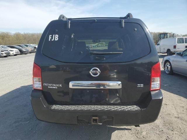 2005 Nissan Pathfinder LE