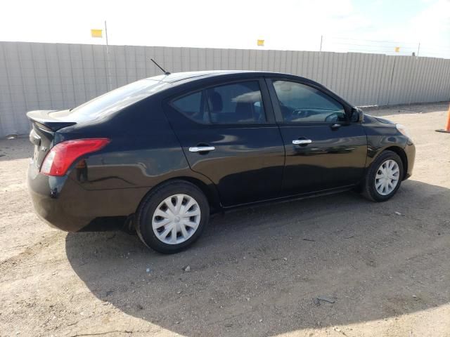 2013 Nissan Versa S