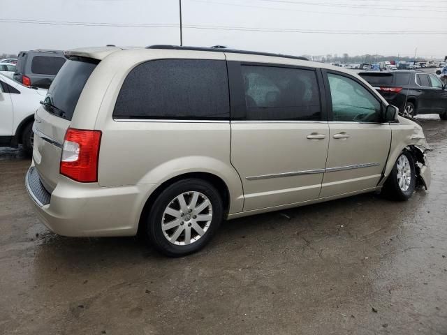 2013 Chrysler Town & Country Touring