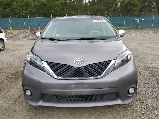 2011 Toyota Sienna Sport