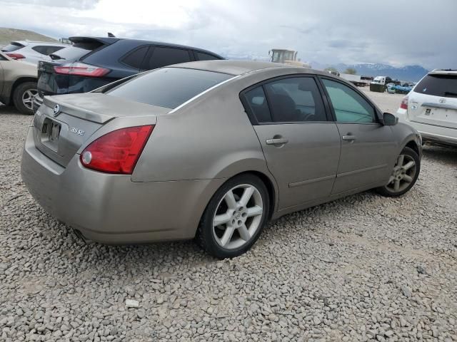 2004 Nissan Maxima SE