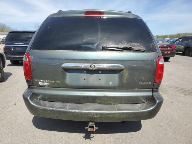 2004 Chrysler Town & Country Touring