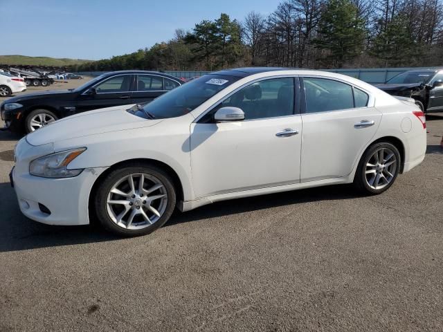 2010 Nissan Maxima S