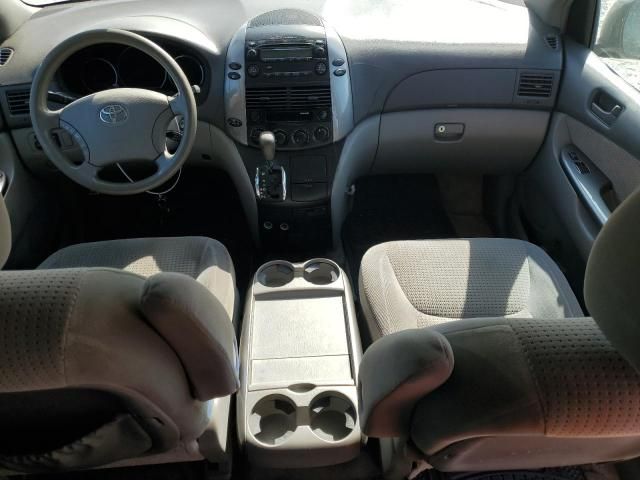 2006 Toyota Sienna CE