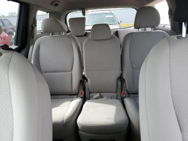 2016 KIA Sedona LX