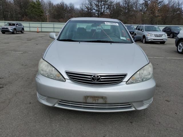 2005 Toyota Camry LE