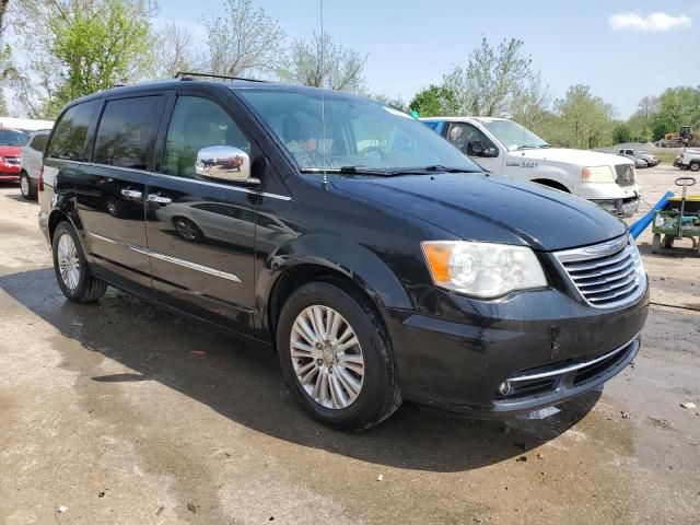 2013 Chrysler Town & Country Limited