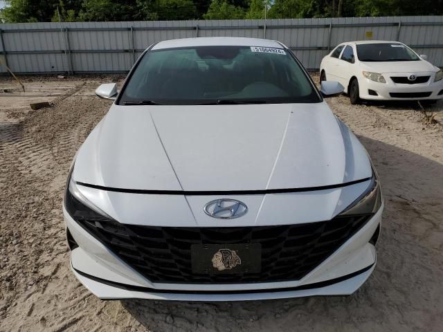 2021 Hyundai Elantra SE