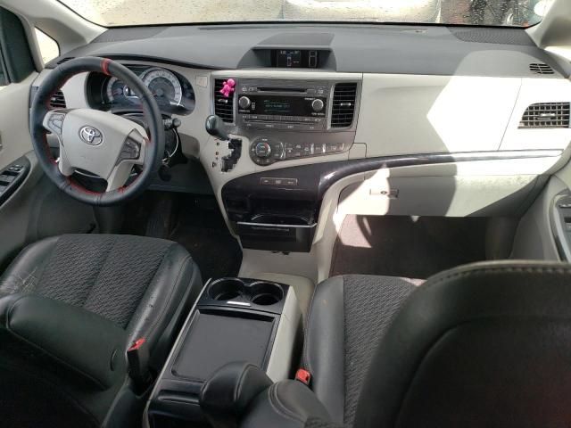 2011 Toyota Sienna Sport