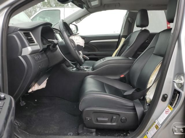 2019 Toyota Highlander SE