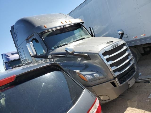 2021 Freightliner Cascadia 126