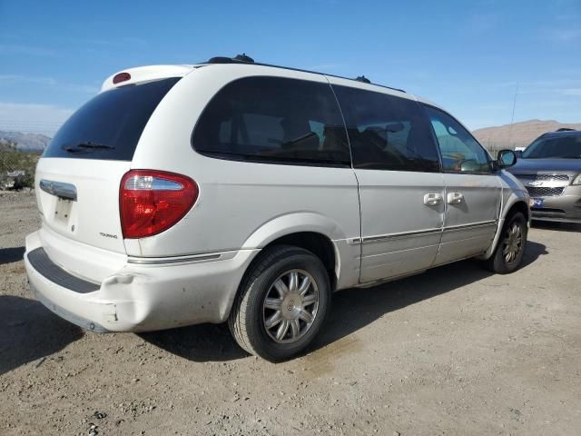 2005 Chrysler Town & Country Touring