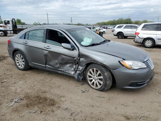 2013 Chrysler 200 Touring