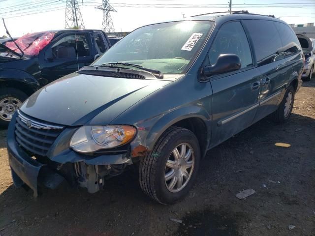 2006 Chrysler Town & Country Touring