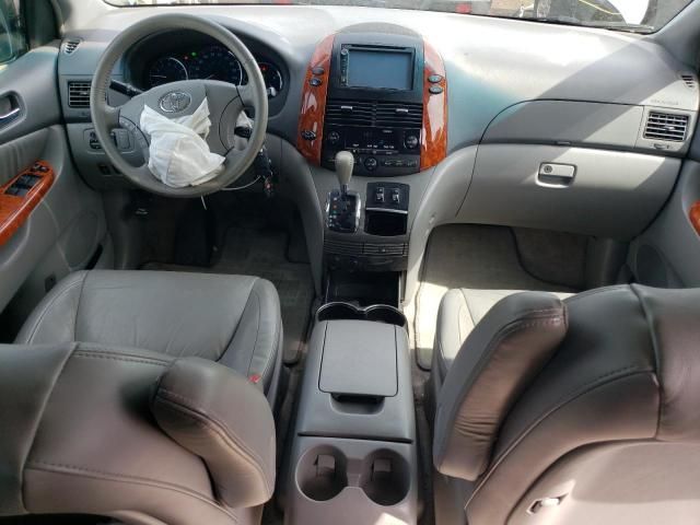 2009 Toyota Sienna XLE