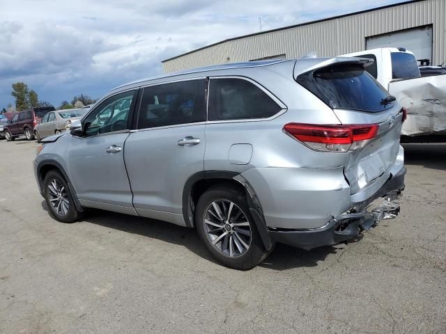 2017 Toyota Highlander SE