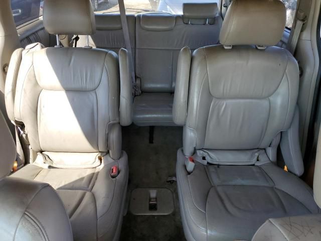 2005 Toyota Sienna XLE