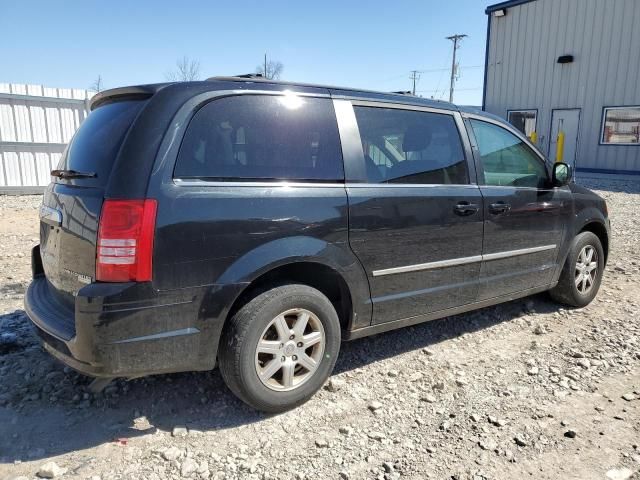 2010 Chrysler Town & Country Touring