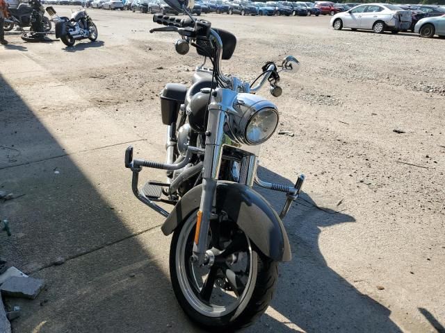 2013 Harley-Davidson FLD Switchback