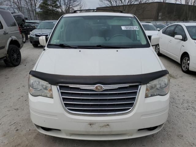 2008 Chrysler Town & Country Touring