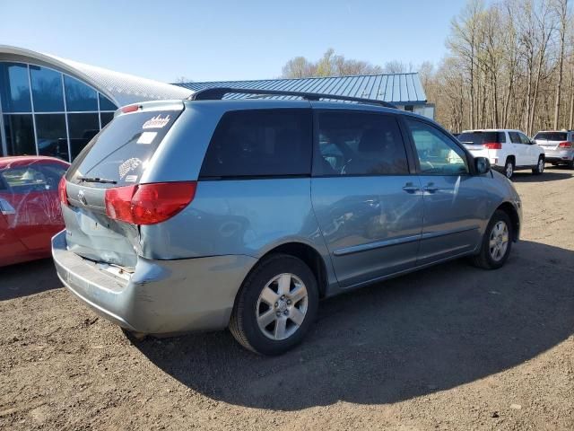 2009 Toyota Sienna CE