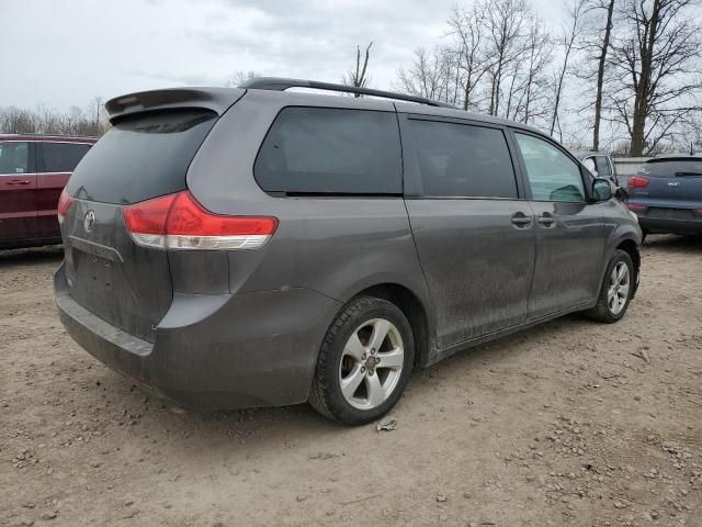 2014 Toyota Sienna LE