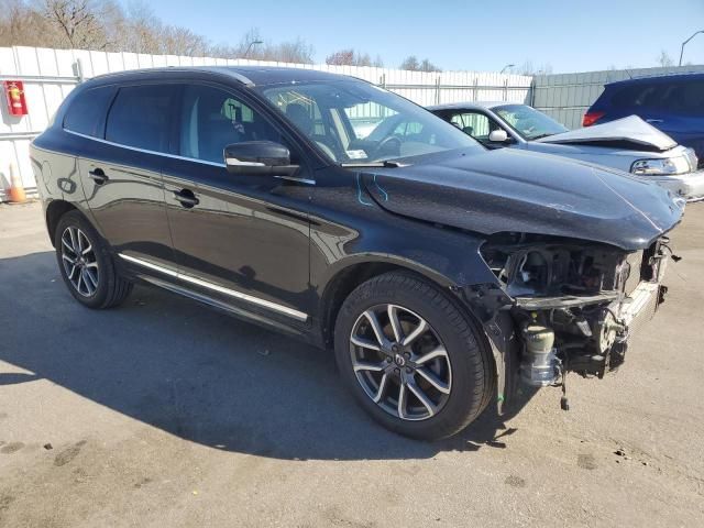 2017 Volvo XC60 T6 Dynamic