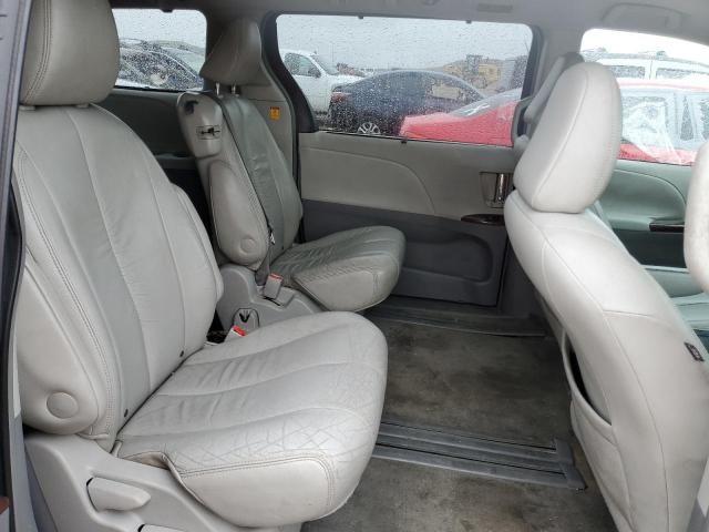 2011 Toyota Sienna XLE